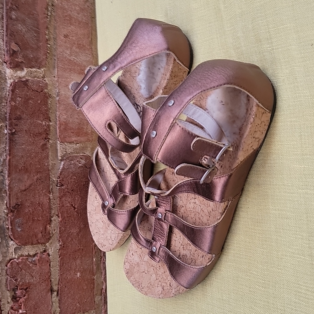 UGG Leather Ankle Straps Outdoors Summer Flats Shoes, Size 12